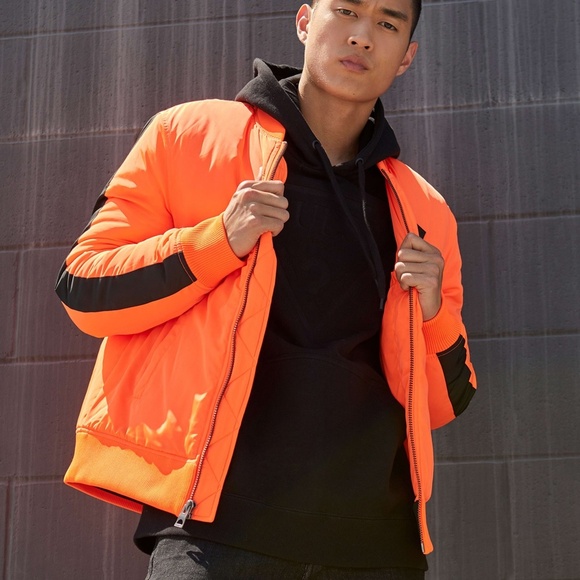 New GUESS Traffic Embroidered Nylon Bomber Jacket - Picture 1 of 12